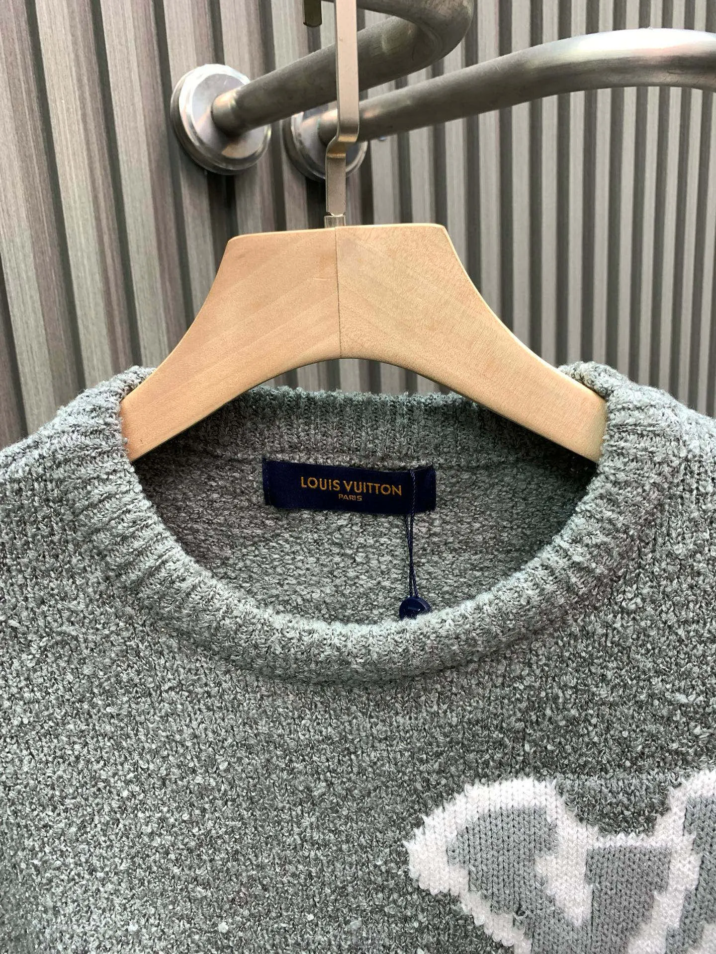 🅿️400 gray green